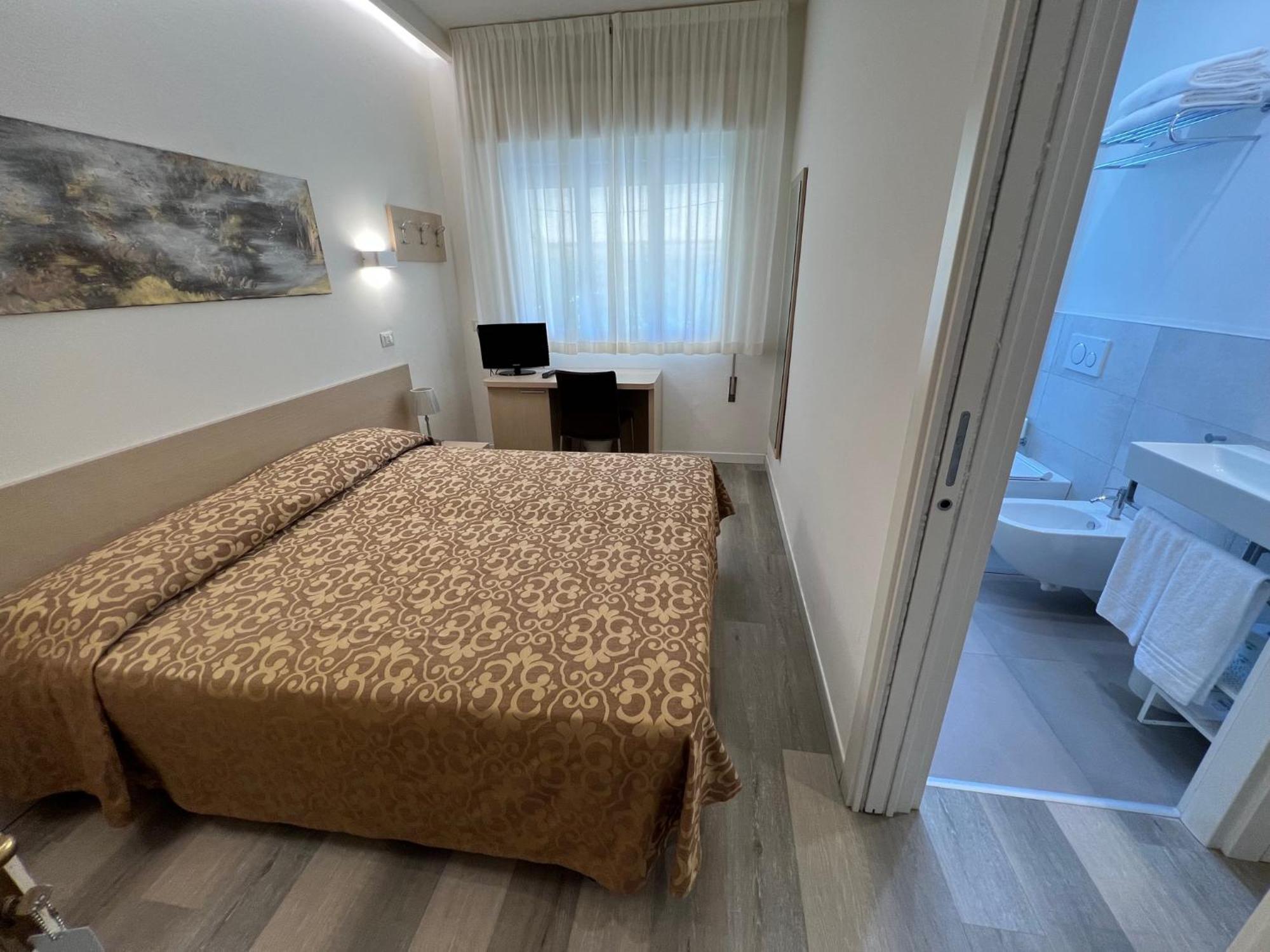 Hotel Castiglione لينانو سابيادورو المظهر الخارجي الصورة