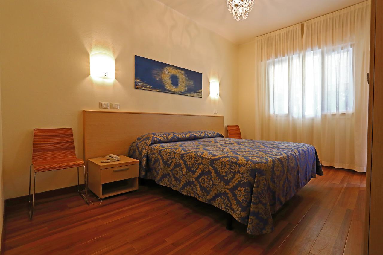Hotel Castiglione لينانو سابيادورو المظهر الخارجي الصورة