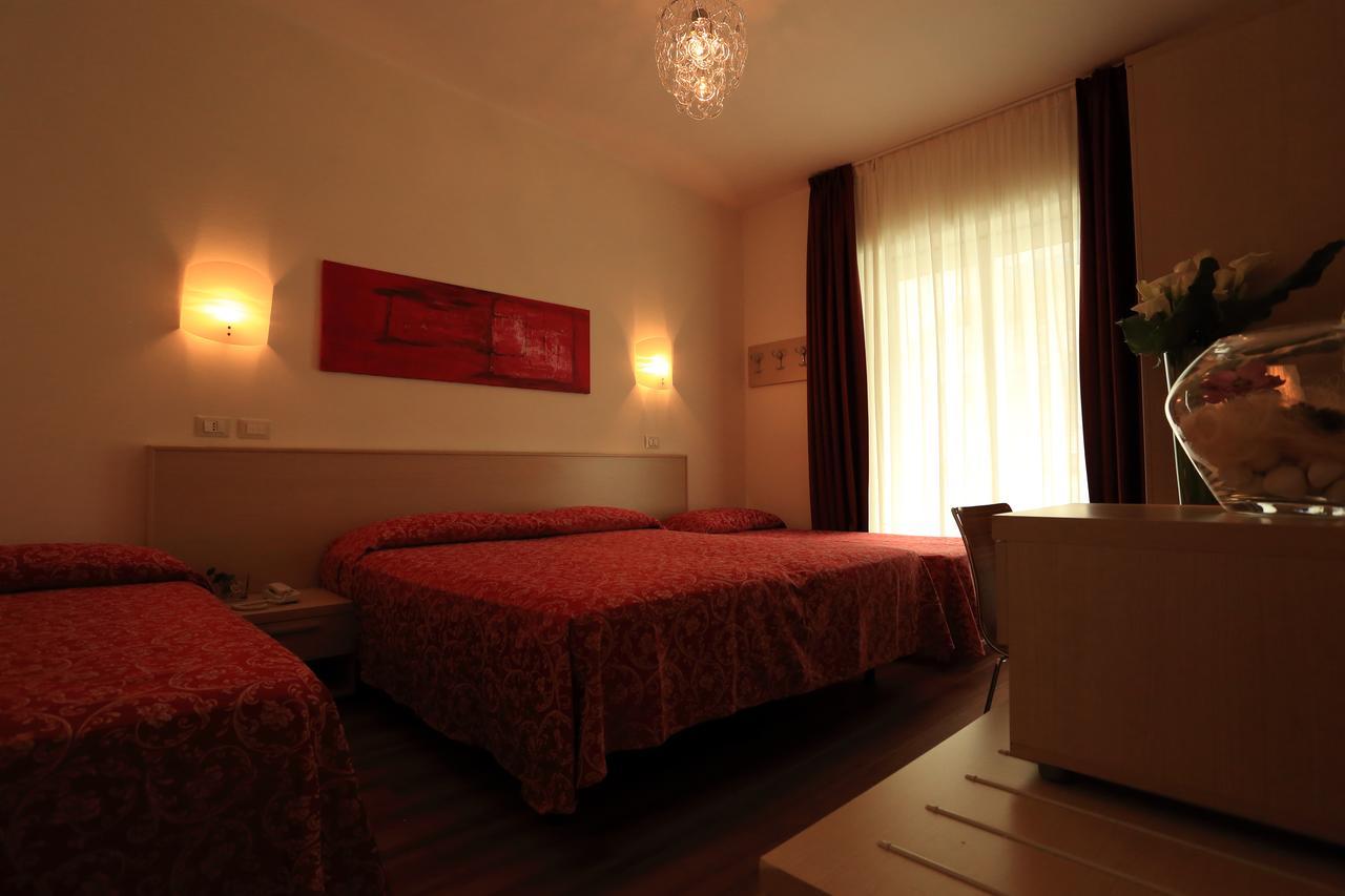 Hotel Castiglione لينانو سابيادورو المظهر الخارجي الصورة