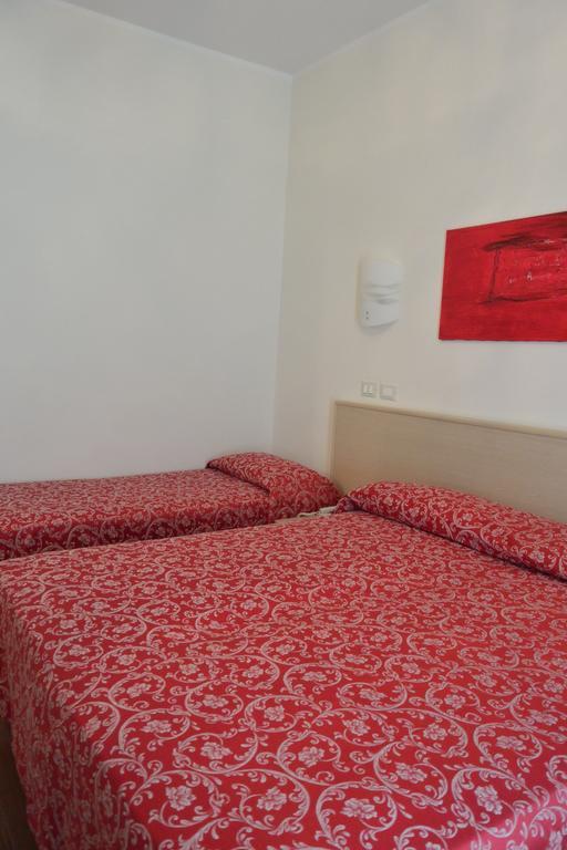 Hotel Castiglione لينانو سابيادورو الغرفة الصورة