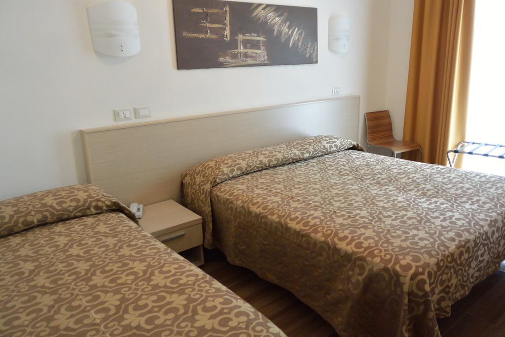 Hotel Castiglione لينانو سابيادورو المظهر الخارجي الصورة